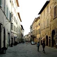 CGIL: assemblea lavorattori del commercio del centro storico di Arezzo