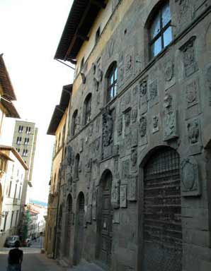 Biblioteca Città di Arezzo: Incontro con Riccardo Iacona