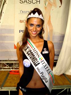 Roberta Cantore è stata incoronata Miss Puglia 2008