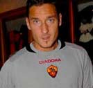 Totti: ‘Resto alla Roma fino al 2014’