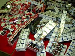 45 chili di sigarette nel doppiofondo: in manette tre ucraini