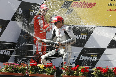 Gp Portogallo, Lorenzo trionfa e riapre il Mondiale. Rossi 4°
