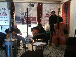 Si chiude Natale in corso con la musica di Django Reinhardt