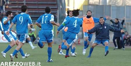 L’Arezzo perde in casa contro il Como 2-3