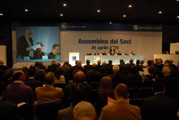 Assemblea ordinaria e straordinaria dei soci di Banca Etruria