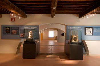 Porte chiuse per difendere la cultura