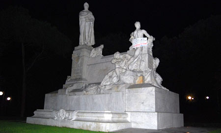 Il collettivo UniSim ha restituito la parola alle statue di Arezzo