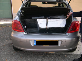 In manette 53enne per riciclaggio, 50mila euro nascosti nel bagagliaio