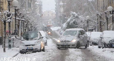 Neve, tornati attivi i numeri per le emergenze