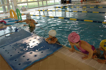 Star bene in acqua e imparare a nuotare