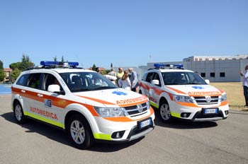 Da stamani in servizio due nuove vetture per le automediche del 118