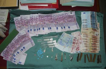 3 persone arrestate per detenzione e spaccio di sostanze stupefacenti