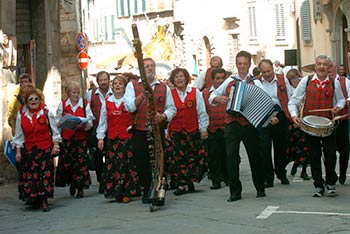 Domenica 12 maggio borgh’in festa a Lucignano