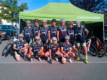 Bikingteam Arezzo la squadra Mtb in massa alla 21° Casentino Bike