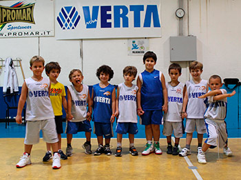 L’entusiasmo di 140 bambini anima il minibasket della Sba