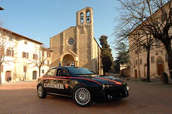 Arezzo e Valdarno: i carabinieri arrestano due rapinatori in fuga da Treviso