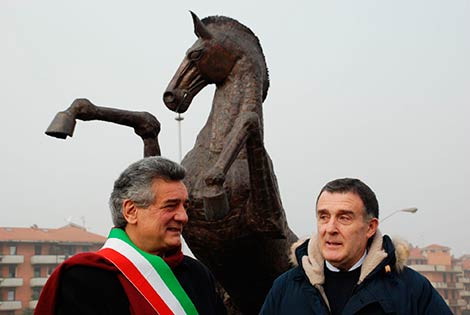 I cavalli di Zamboni segnano i punti cardinali per Arezzo