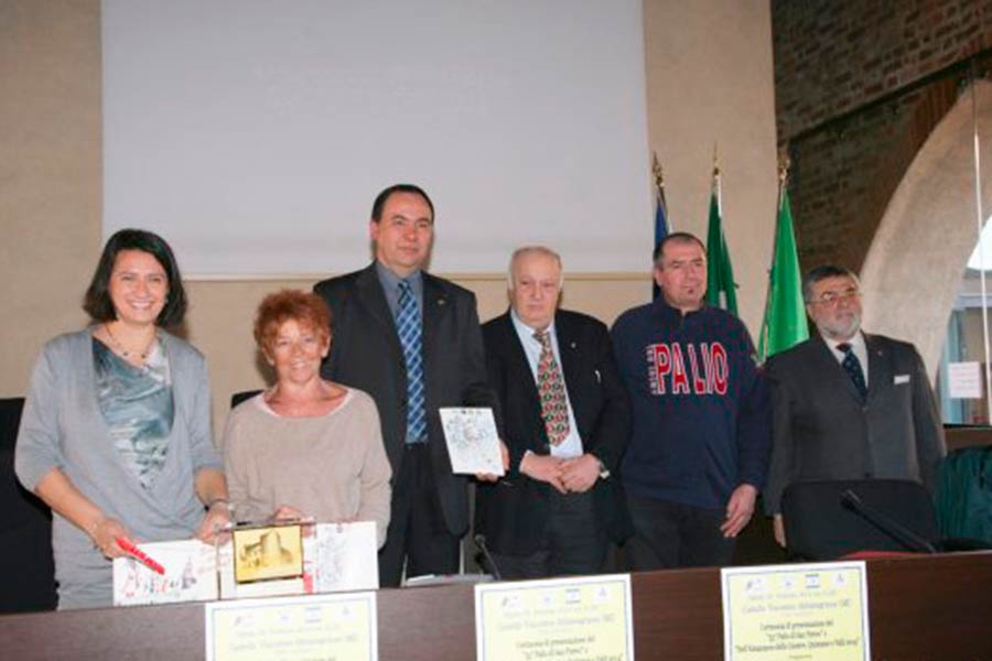 Presentato l’almanacco delle giostre delle quintane e dei pali
