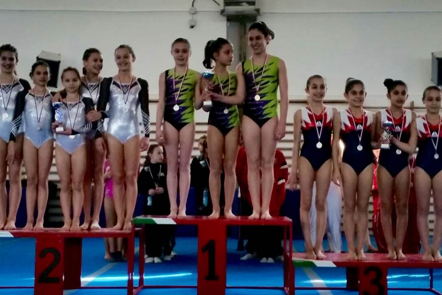 Inizia il Campionato di Serie D, la società Aurora partecipa sia con la Ritmica che con l’Artistica