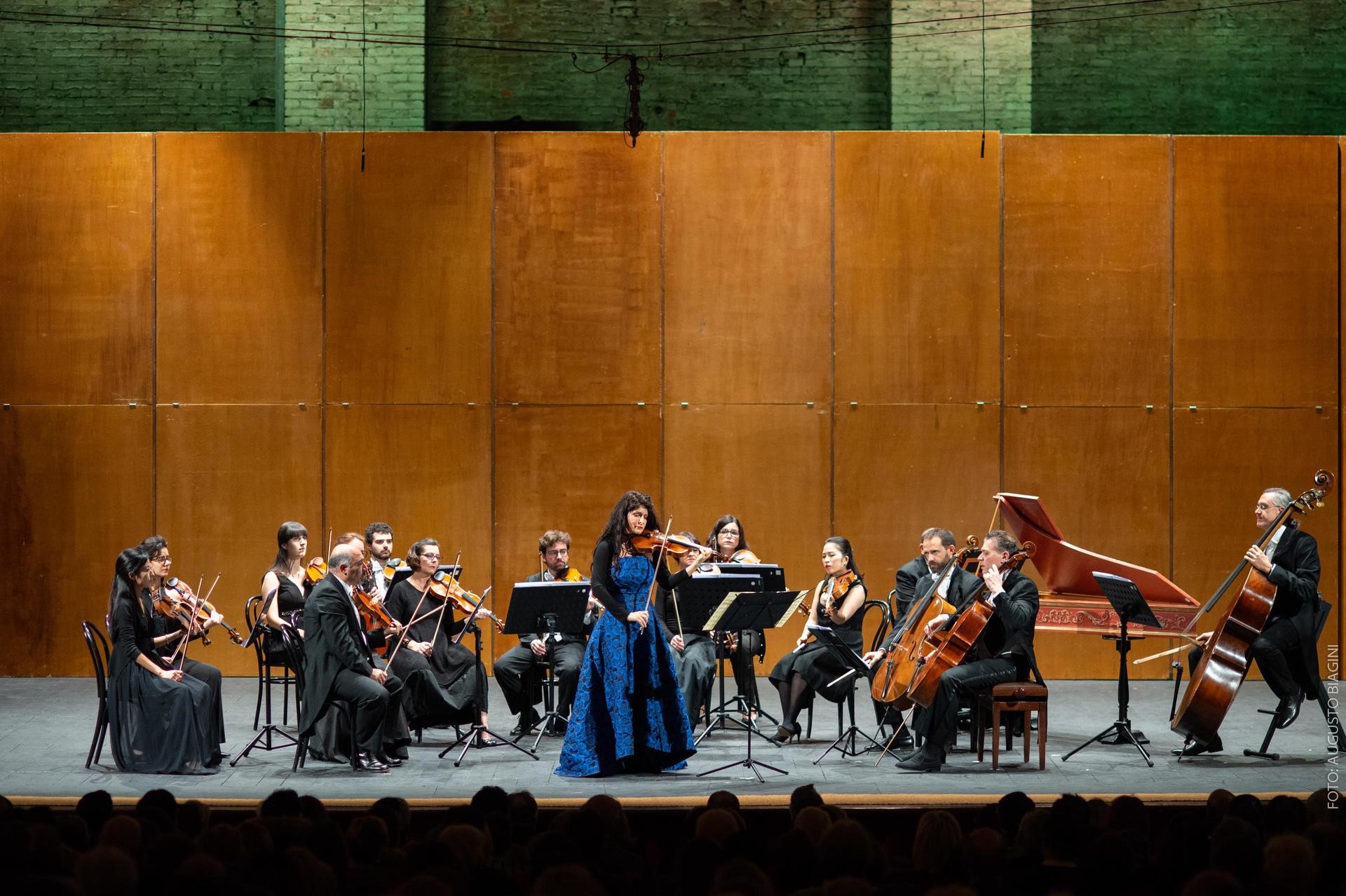 “Le Quattro Stagioni” di Vivaldi diventano spettacolo di sabbia per inaugurare “Arezzo Classica”