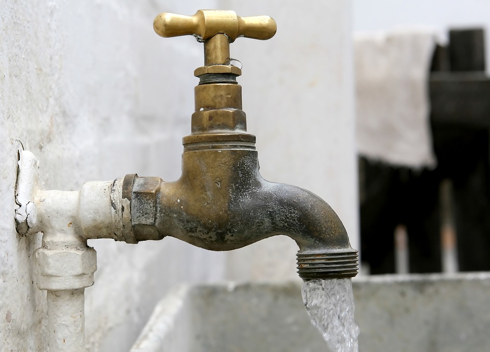 Castiglion Fiorentino: divieto di uso acqua potabile degli acquedotti urbani e rurali