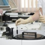 medico-covid-tamponi-coronavirus-test-asintomatici