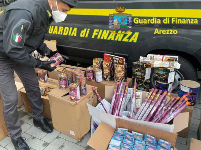 Sequestrati 37mila "fuochi D'artificio" Detenuti Illegalmente ...