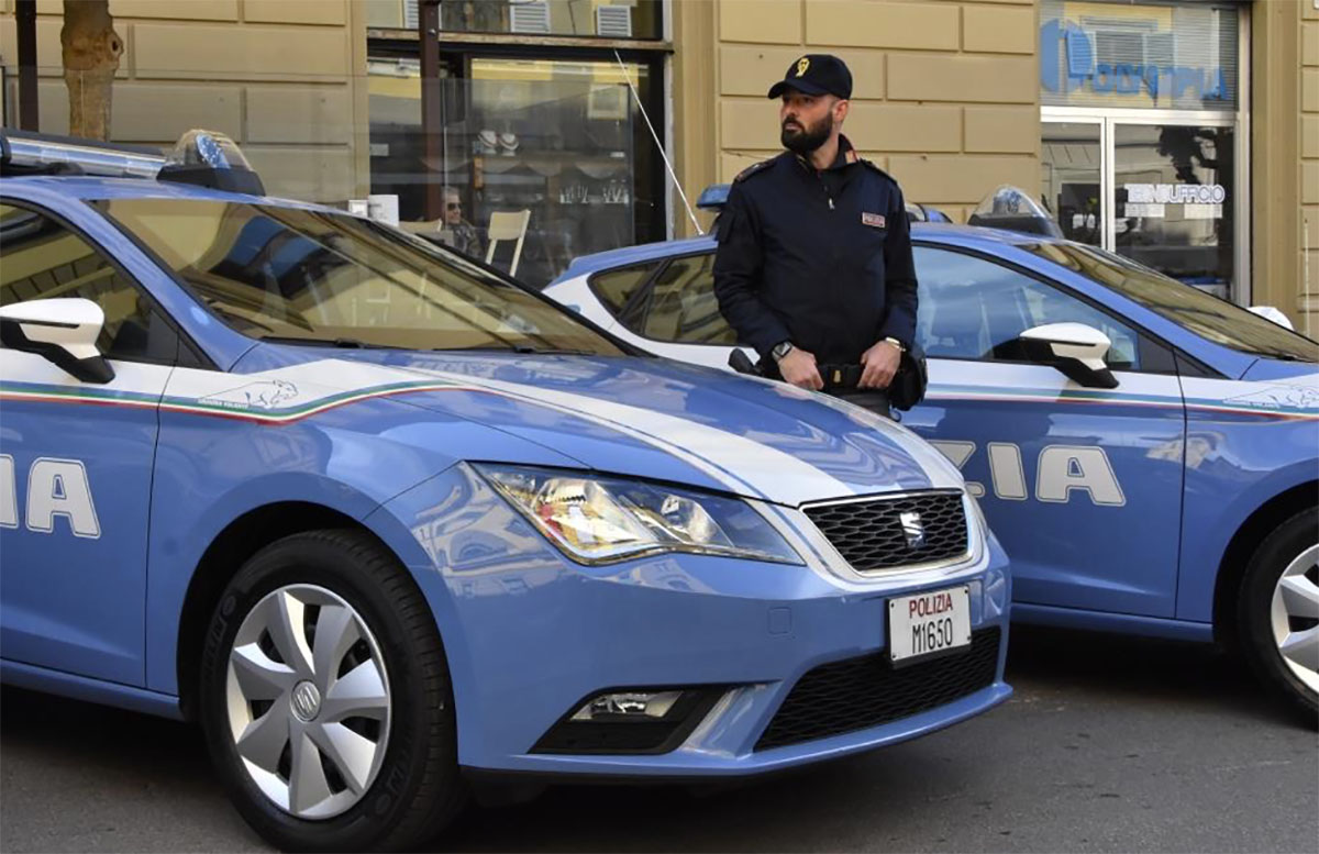 La polizia di Stato coglie in flagranza 29enne: rubava oggetti dalle auto