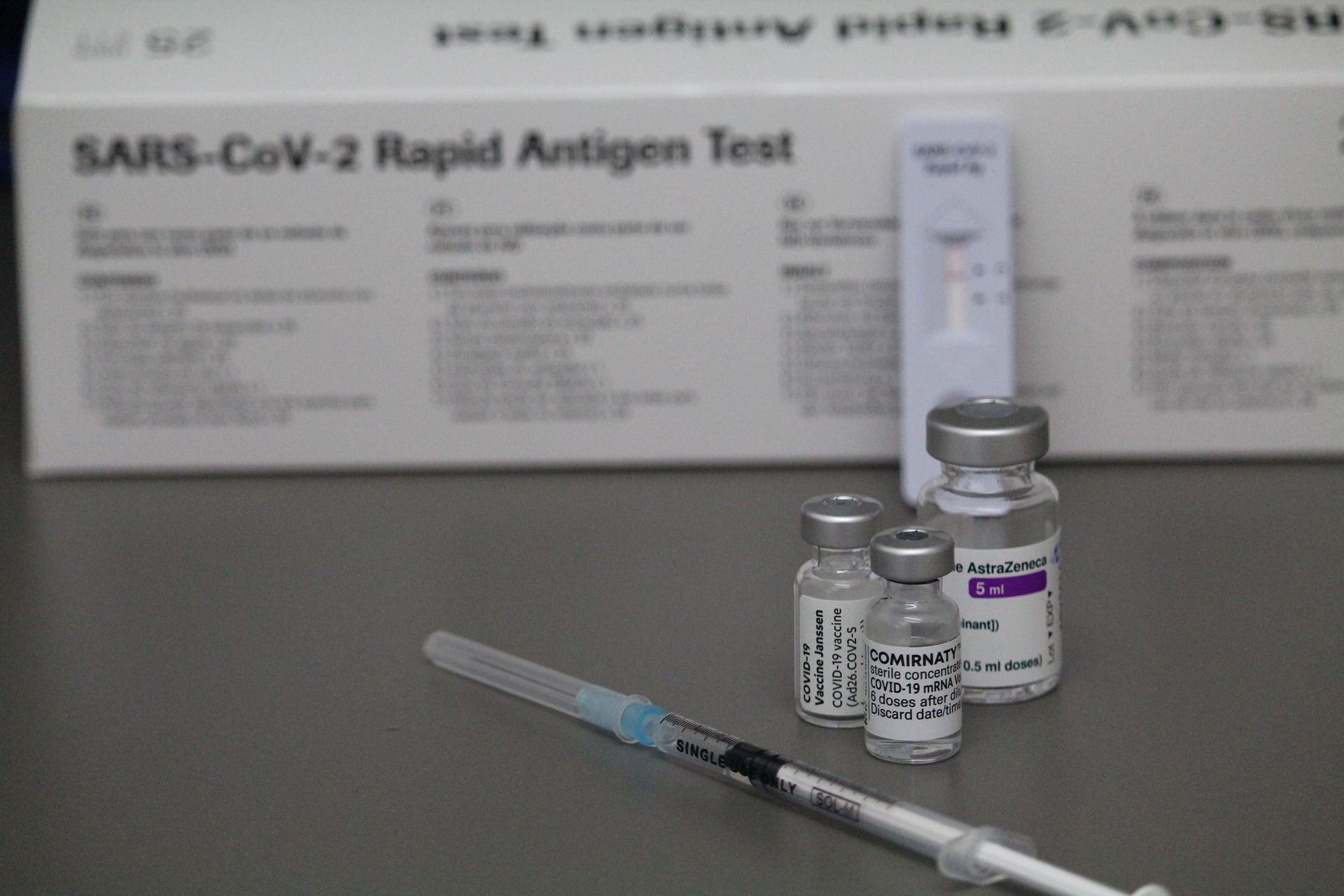 L’efficacia del vaccino Covid-19 contro il ricovero ospedaliero dopo tre mesi scende al 53%