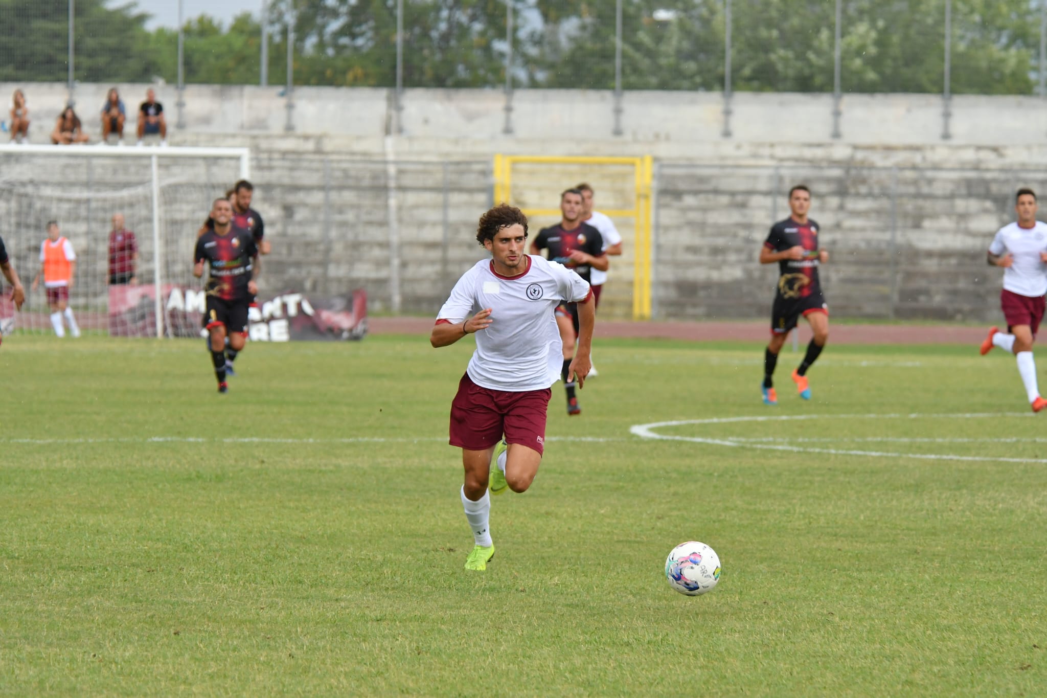 Doppio Settembrini e l’Arezzo manda ko la Lucchese (2-0)